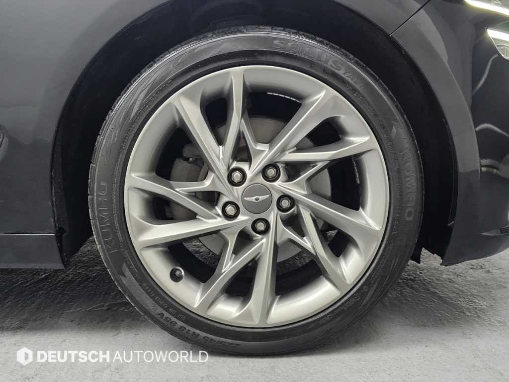 제네시스 G70 더 뉴 G70 가솔린 2.0T 4WD 기본형 이미지 5