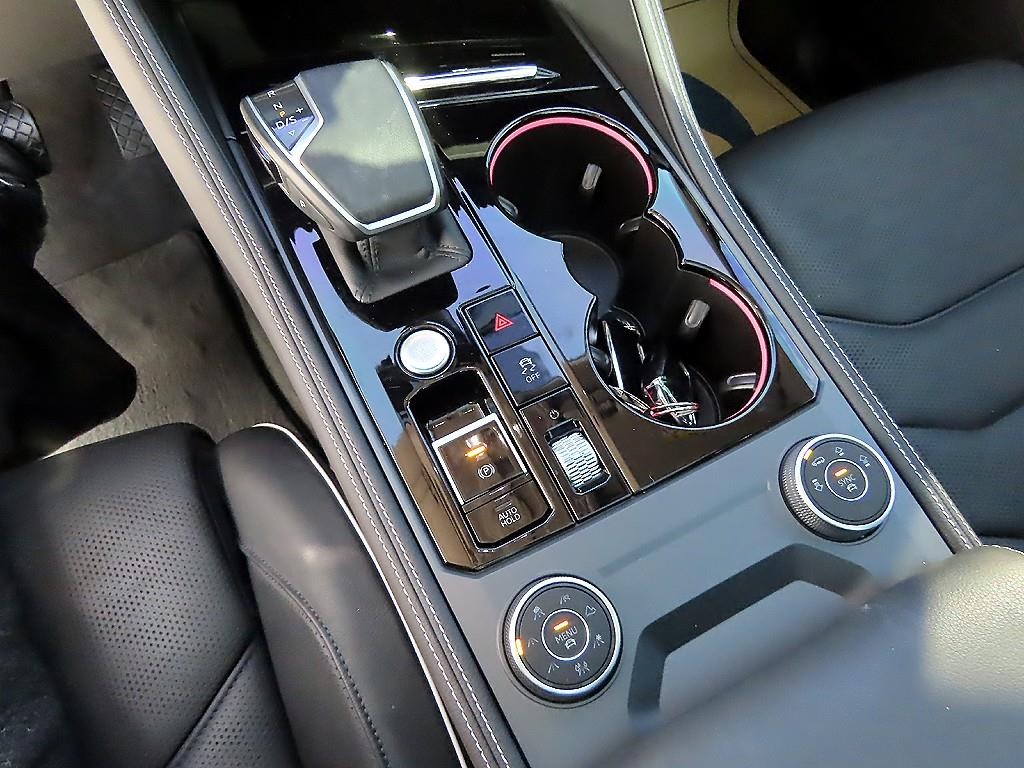 폭스바겐 투아렉 투아렉 3세대 3.0 TDI 프레스티지 이미지 13