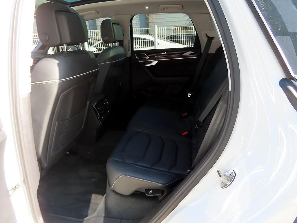 폭스바겐 투아렉 투아렉 3세대 3.0 TDI 프레스티지 이미지 6