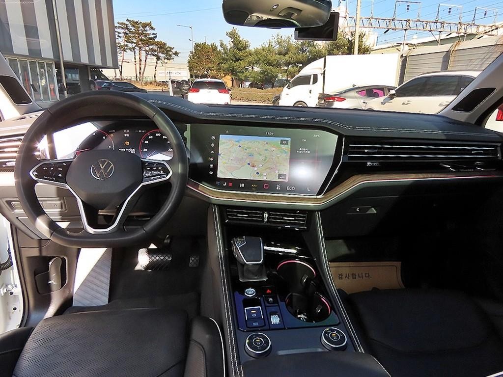 폭스바겐 투아렉 투아렉 3세대 3.0 TDI 프레스티지 이미지 7
