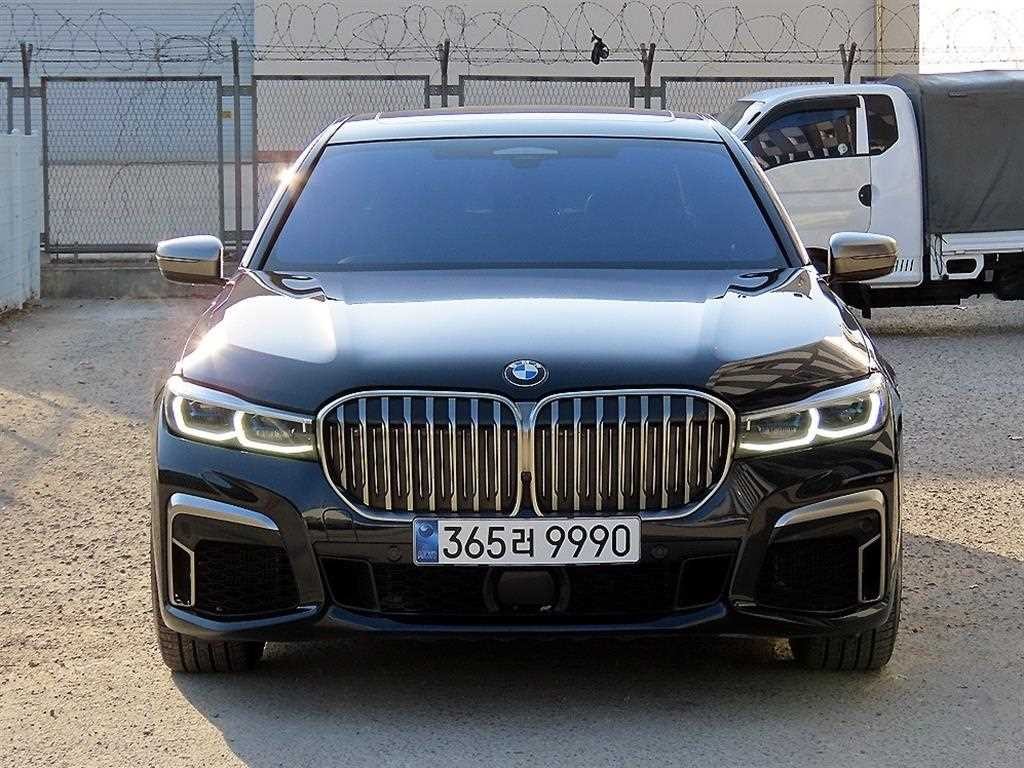 BMW 7시리즈 7시리즈 (G11) M760Li xDrive 이미지 1