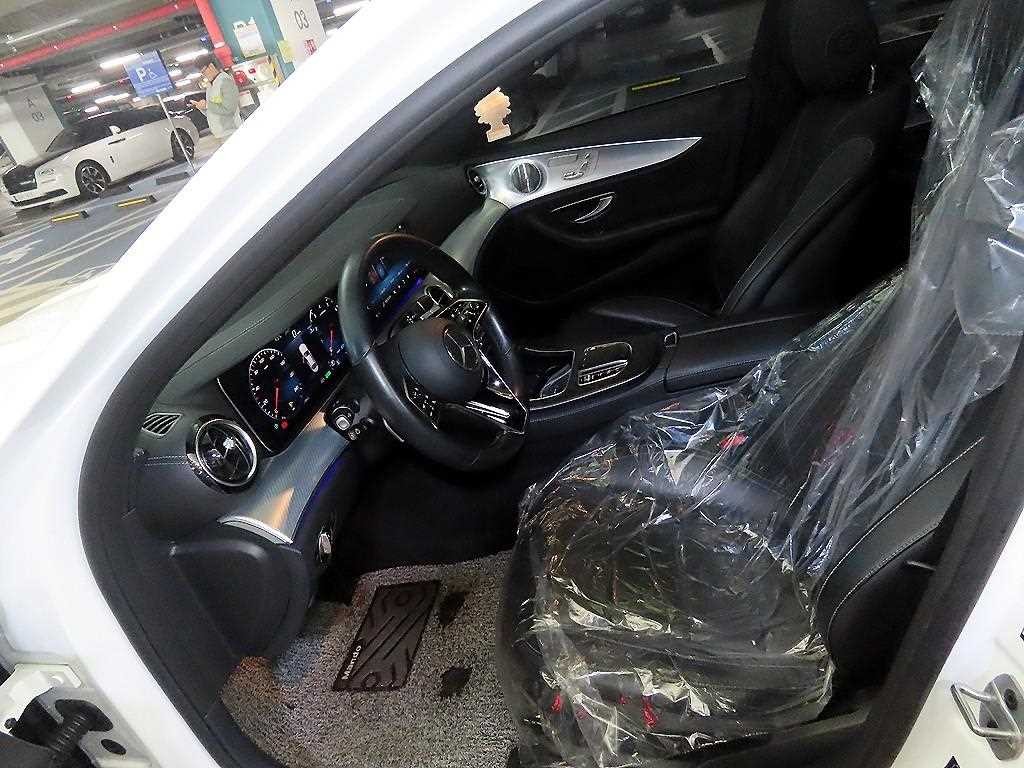 벤츠 E 클래스 E-클래스 W213 E350 4MATIC 아방가르드 이미지 6
