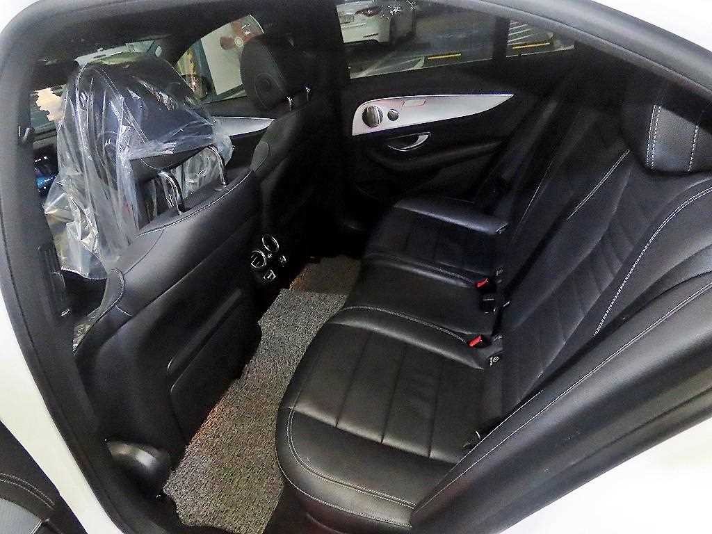 벤츠 E 클래스 E-클래스 W213 E350 4MATIC 아방가르드 이미지 7