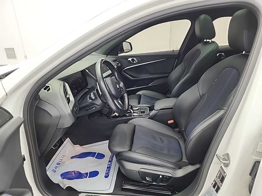 BMW 1시리즈 1시리즈 (F40) 120i M 스포츠 이미지 11