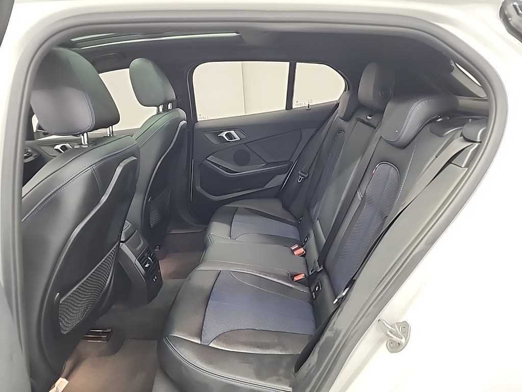 BMW 1시리즈 1시리즈 (F40) 120i M 스포츠 이미지 12