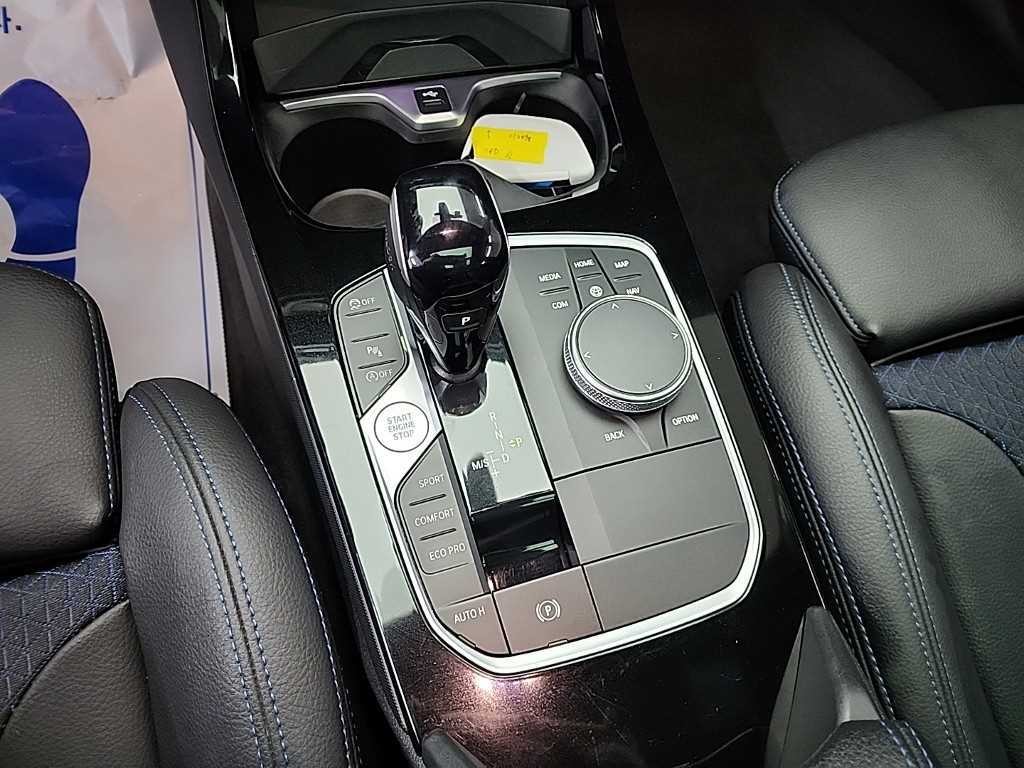 BMW 1시리즈 1시리즈 (F40) 120i M 스포츠 이미지 8