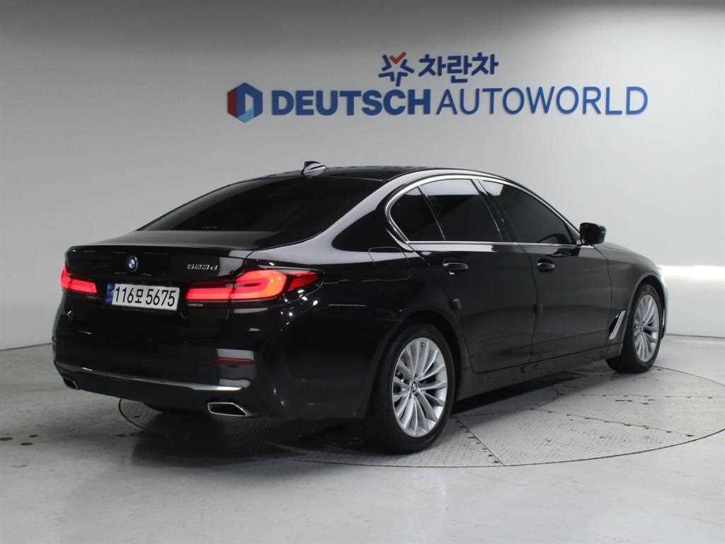 BMW 5시리즈 5시리즈 (G30) 523d 럭셔리 이미지 2