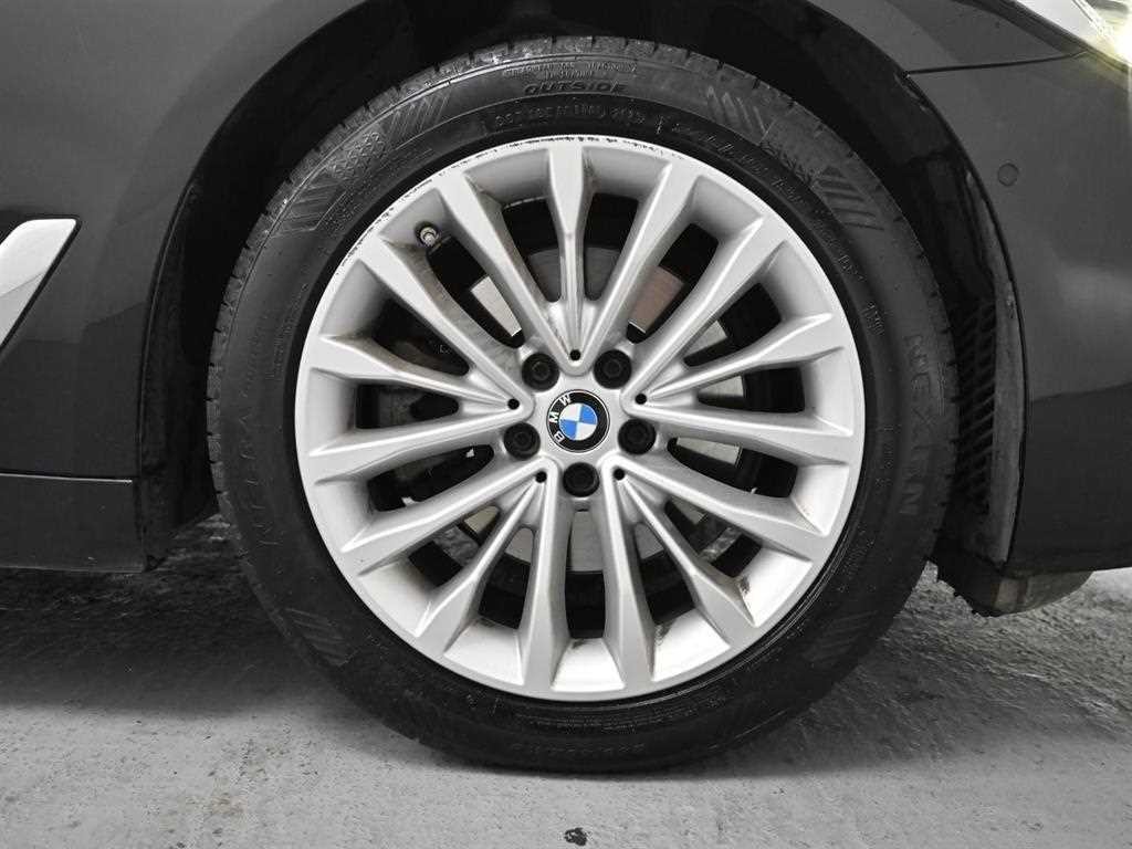 BMW 5시리즈 5시리즈 (G30) 523d 럭셔리 이미지 5