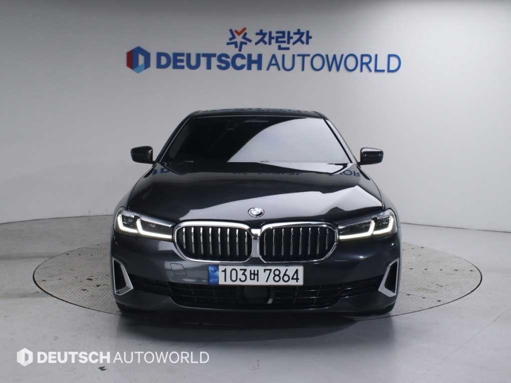 BMW 5시리즈 5시리즈 (G30) 530i 럭셔리 이미지 3