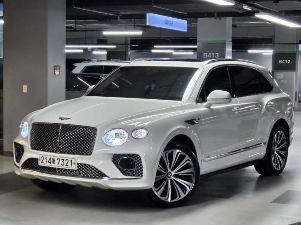 벤틀리 벤테이가 4.0 V8 이미지 2