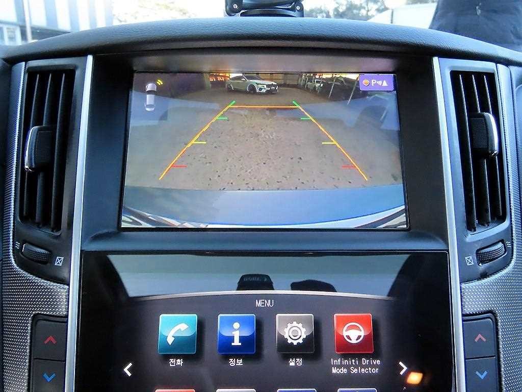 인피니티 Q Q50 2.2D 프리미엄 이미지 14