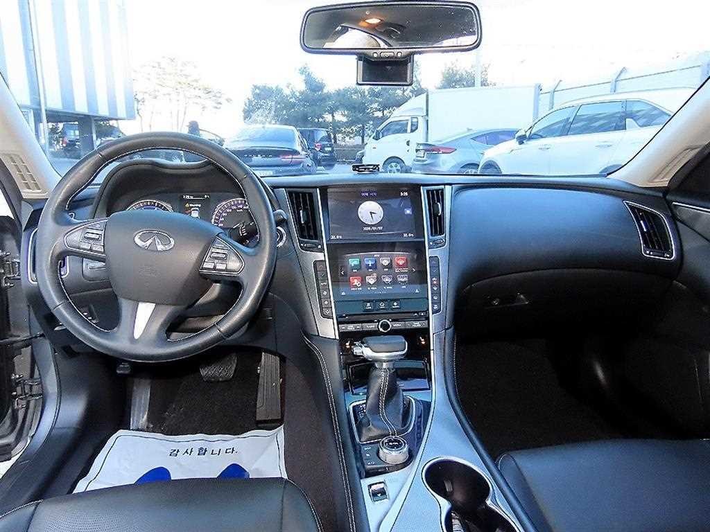 인피니티 Q Q50 2.2D 프리미엄 이미지 7