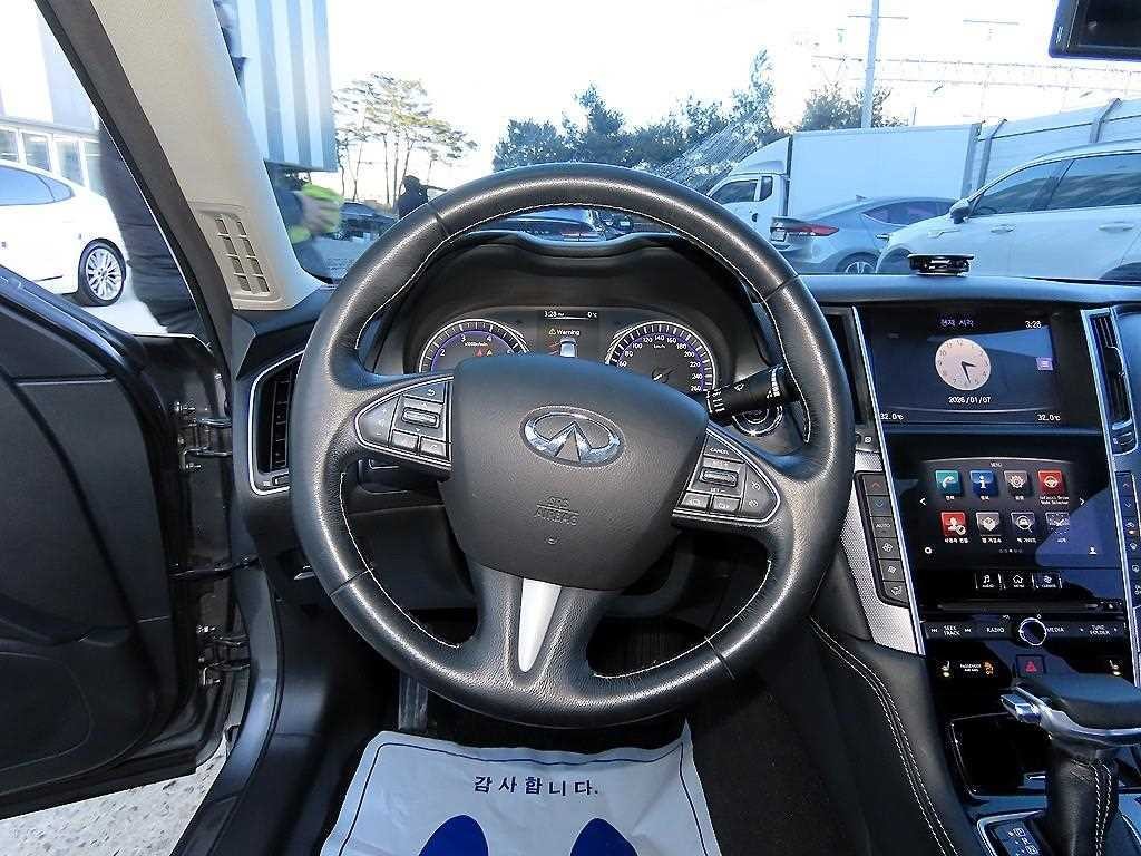 인피니티 Q Q50 2.2D 프리미엄 이미지 8
