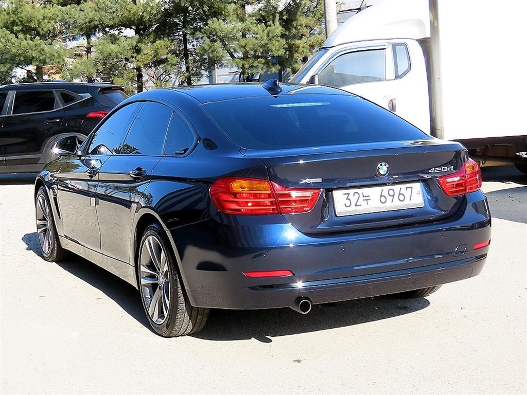 BMW 4시리즈 4시리즈 (F32) 420d xDRIVE 그란쿠페 스포츠 이미지 3