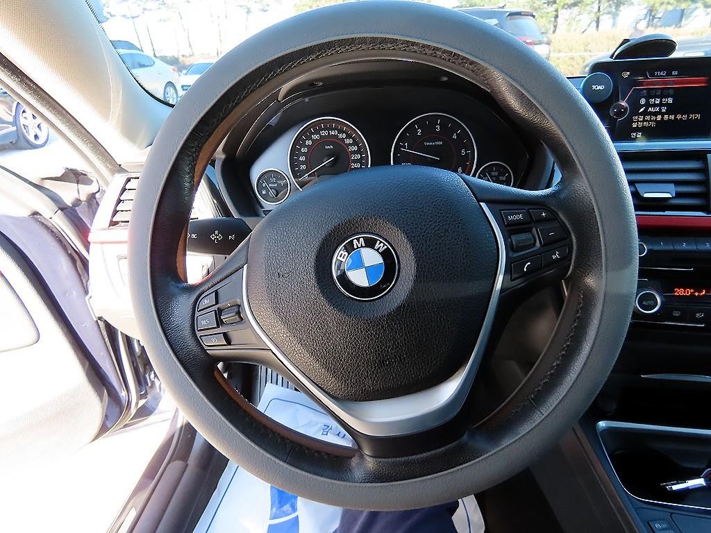 BMW 4시리즈 4시리즈 (F32) 420d xDRIVE 그란쿠페 스포츠 이미지 8