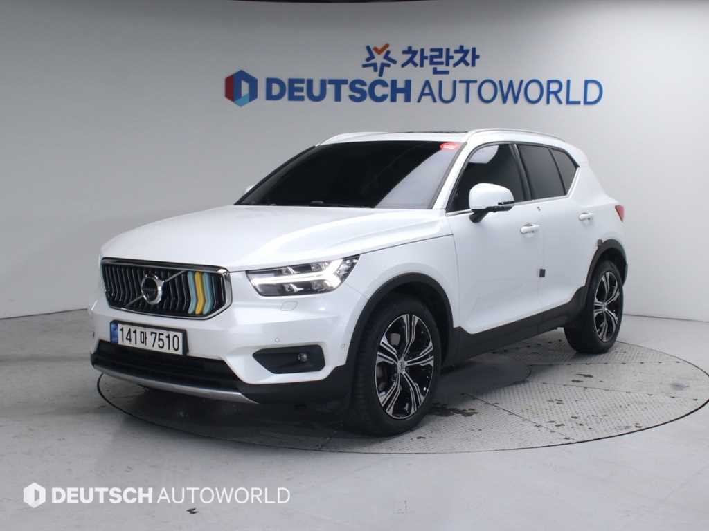 볼보 XC40 B4 AWD 인스크립션 이미지 1