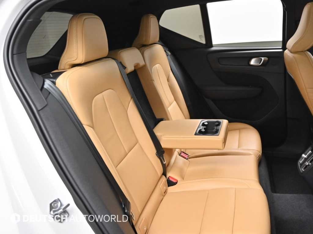 볼보 XC40 B4 AWD 인스크립션 이미지 12
