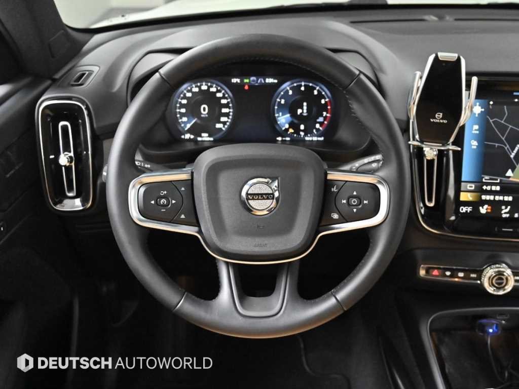 볼보 XC40 B4 AWD 인스크립션 이미지 13