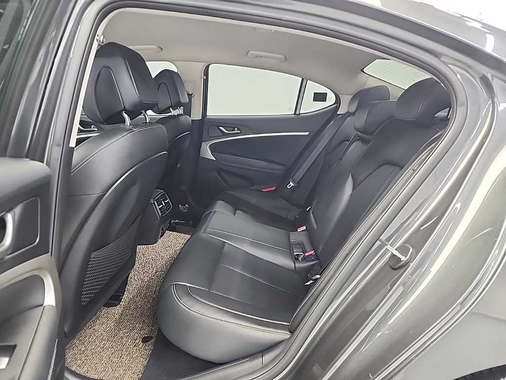 제네시스 G70 더 뉴 G70 가솔린 2.0T 4WD 이미지 12