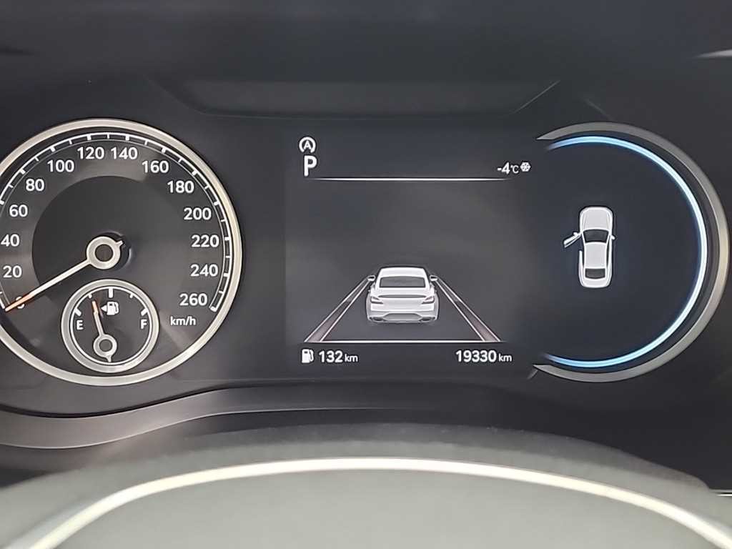 제네시스 G70 더 뉴 G70 가솔린 2.0T 4WD 이미지 6