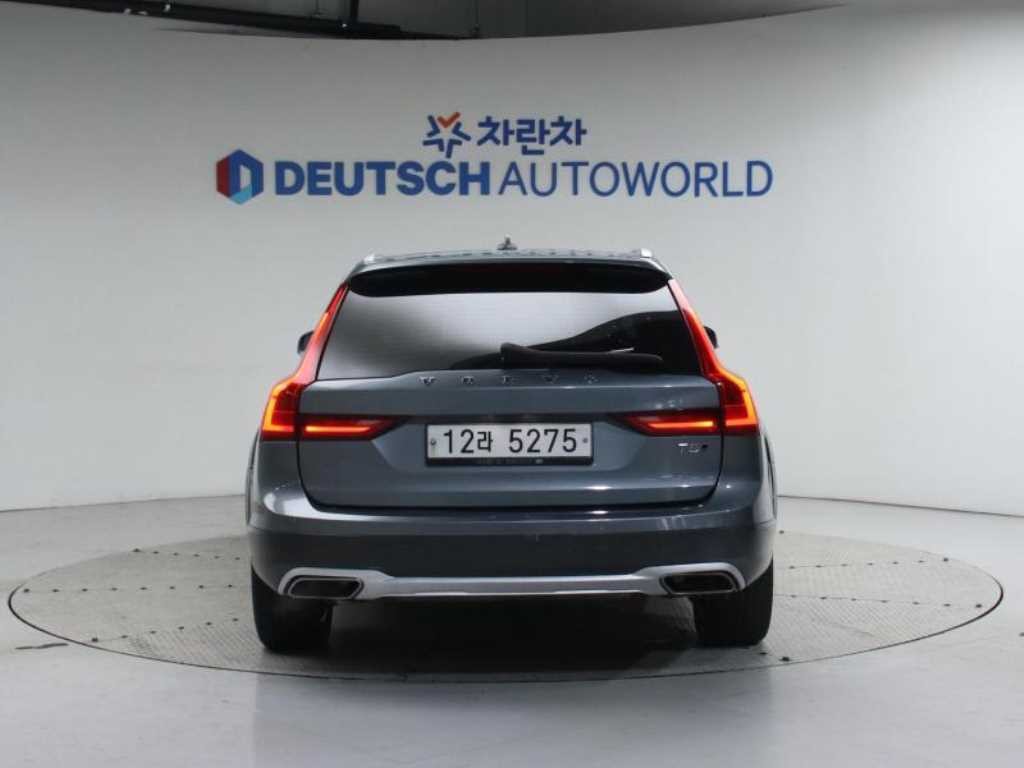 볼보 V90 V90 크로스컨트리 T5 프로 AWD 이미지 5
