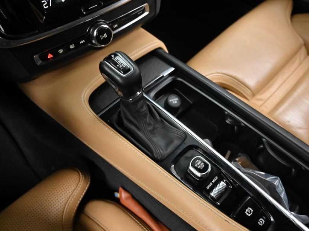 볼보 V90 V90 크로스컨트리 T5 프로 AWD 이미지 9