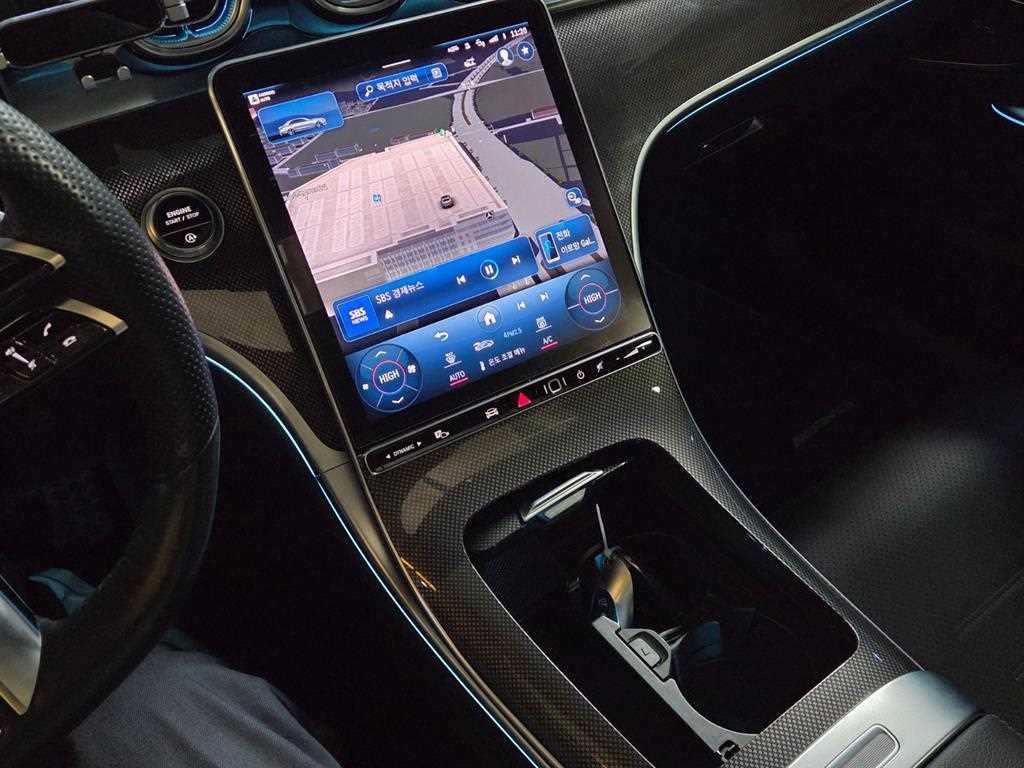 벤츠 C 클래스 C클래스 W206 C300 AMG 라인 이미지 17