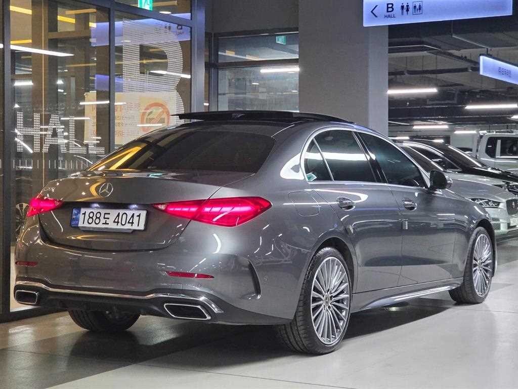 벤츠 C 클래스 C클래스 W206 C300 AMG 라인 이미지 2