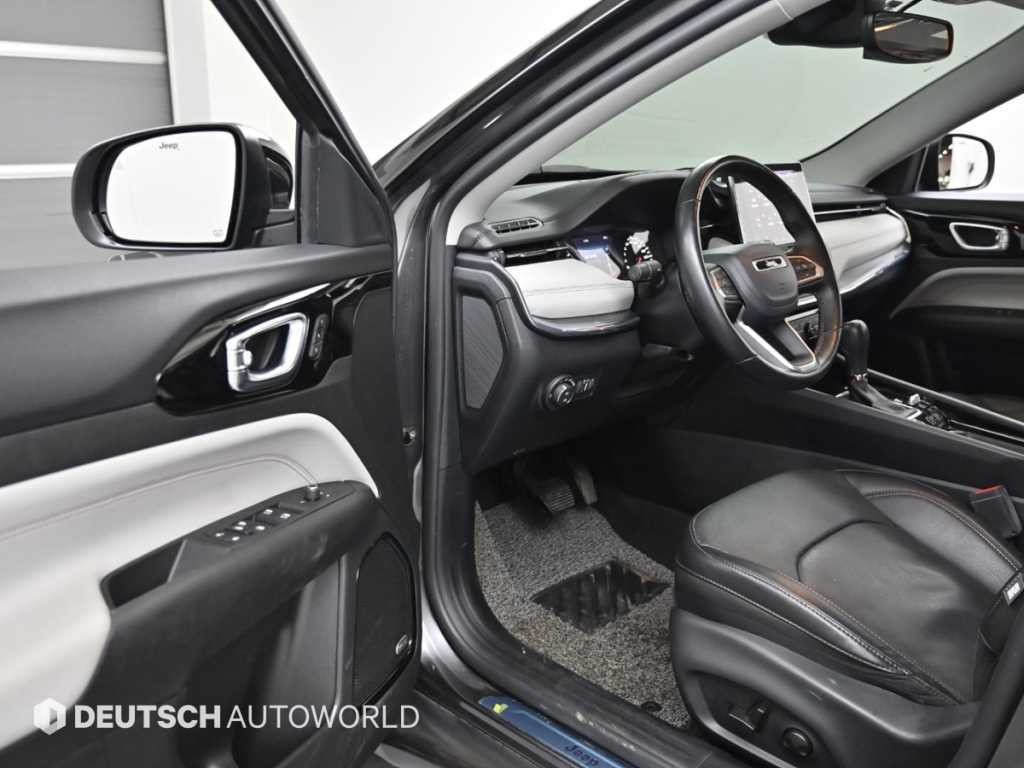 지프 컴패스 컴패스 2세대 2.4 AWD 리미티드 이미지 11