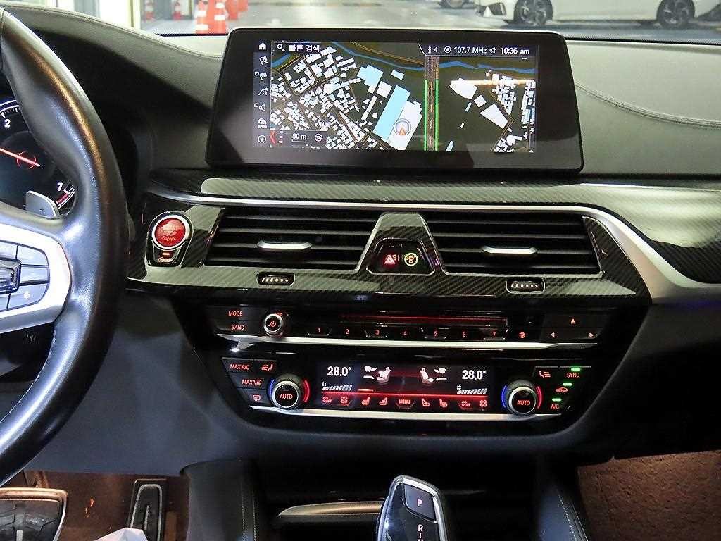 BMW 5시리즈 5시리즈 (G30) 530i M 스포츠 플러스 이미지 11