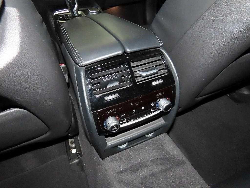 BMW 5시리즈 5시리즈 (G30) 530i M 스포츠 플러스 이미지 15