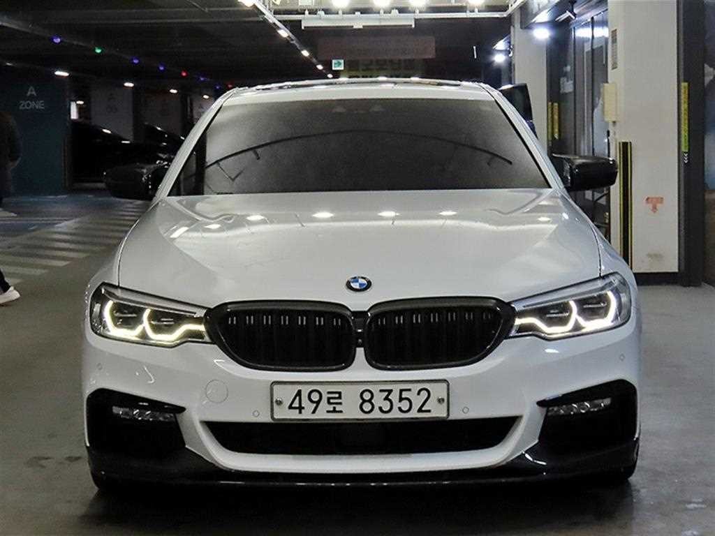 BMW 5시리즈 5시리즈 (G30) 530i M 스포츠 플러스 이미지 2