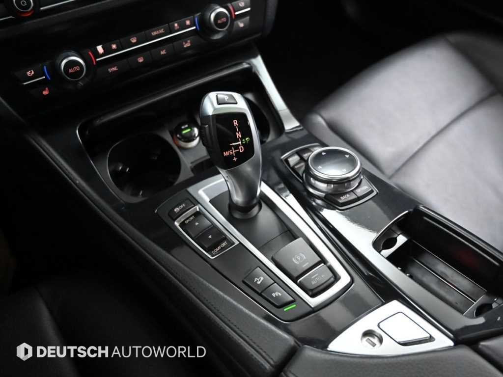 BMW 5시리즈 5시리즈 (F10) 520d xDrive 이미지 9