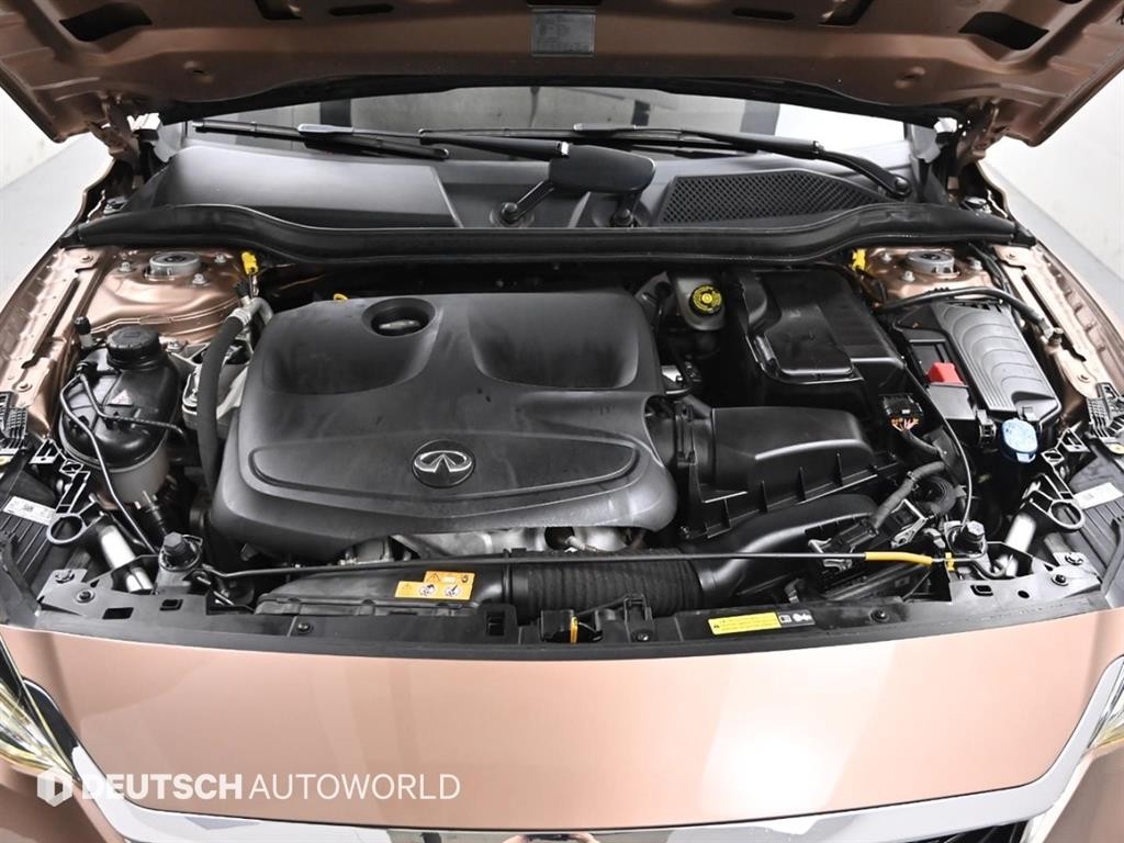 인피니티 Q Q30 2.0 익스클루시브 이미지 6