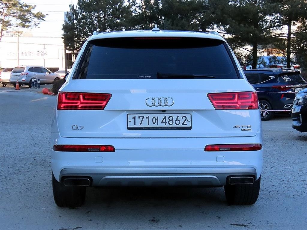 아우디 Q7 Q7 (4M) 45 TFSI 콰트로 이미지 4