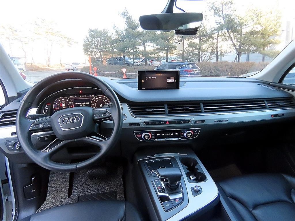 아우디 Q7 Q7 (4M) 45 TFSI 콰트로 이미지 7