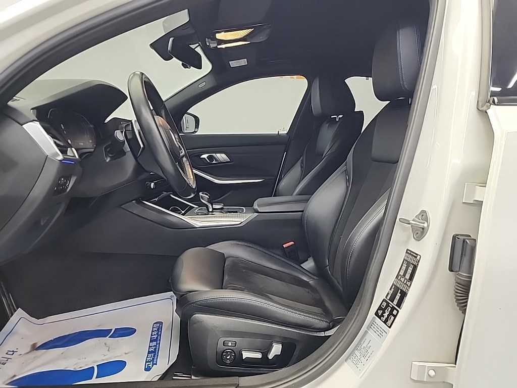 BMW 3시리즈 3시리즈 (G20) 320d xDrive M 스포츠 이미지 11