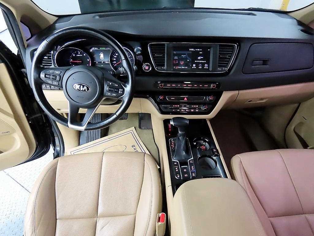 기아 카니발 더 뉴 카니발 디젤 7인승 하이리무진 프레지던트 이미지 7