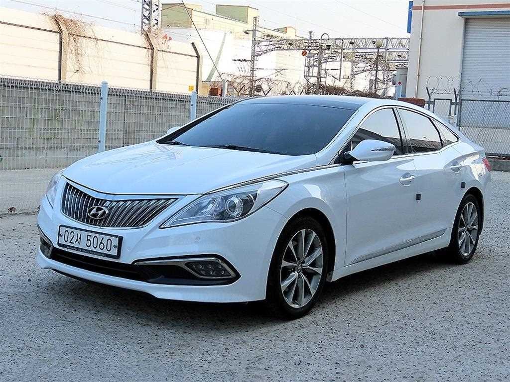 현대 그랜저 그랜저 HG HG220 PREMIUM 기본형 이미지 2