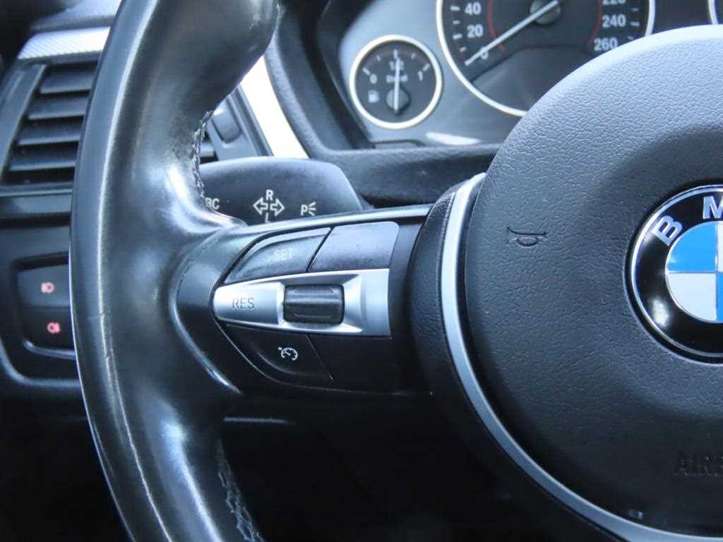BMW 3시리즈 3시리즈 (F30) 320d xDRIVE 투어링 M 스포츠 이미지 10