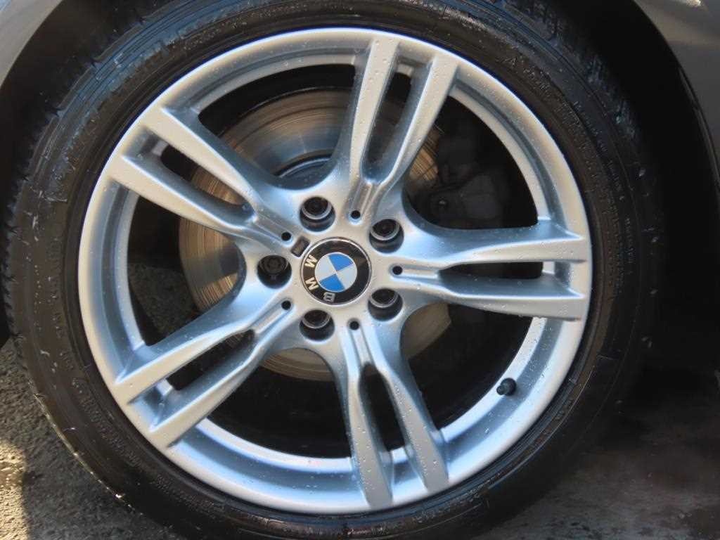 BMW 3시리즈 3시리즈 (F30) 320d xDRIVE 투어링 M 스포츠 이미지 20