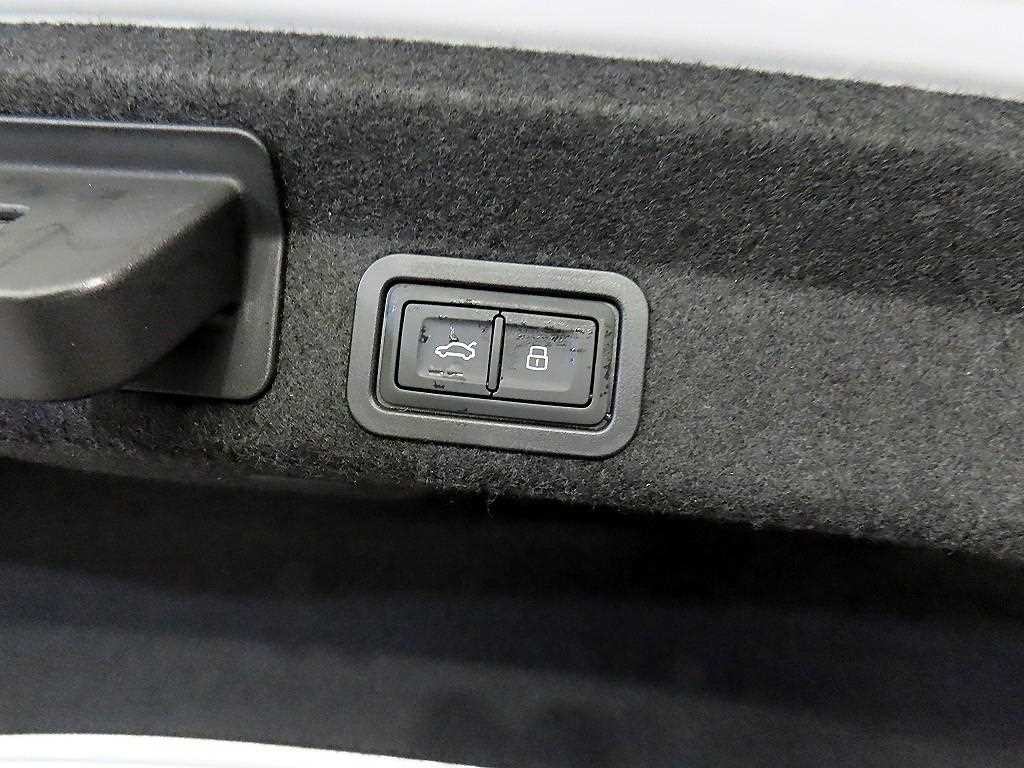 아우디 A6 A6 (C8) 45 TFSI 콰트로 이미지 17