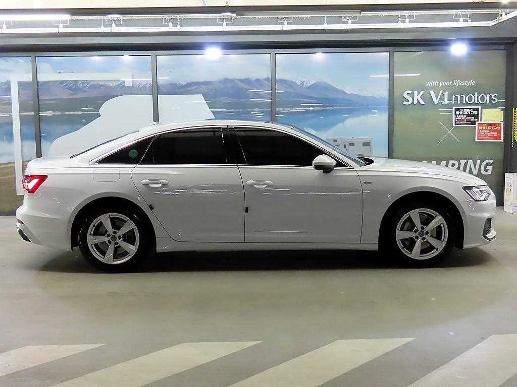 아우디 A6 A6 (C8) 45 TFSI 콰트로 이미지 3