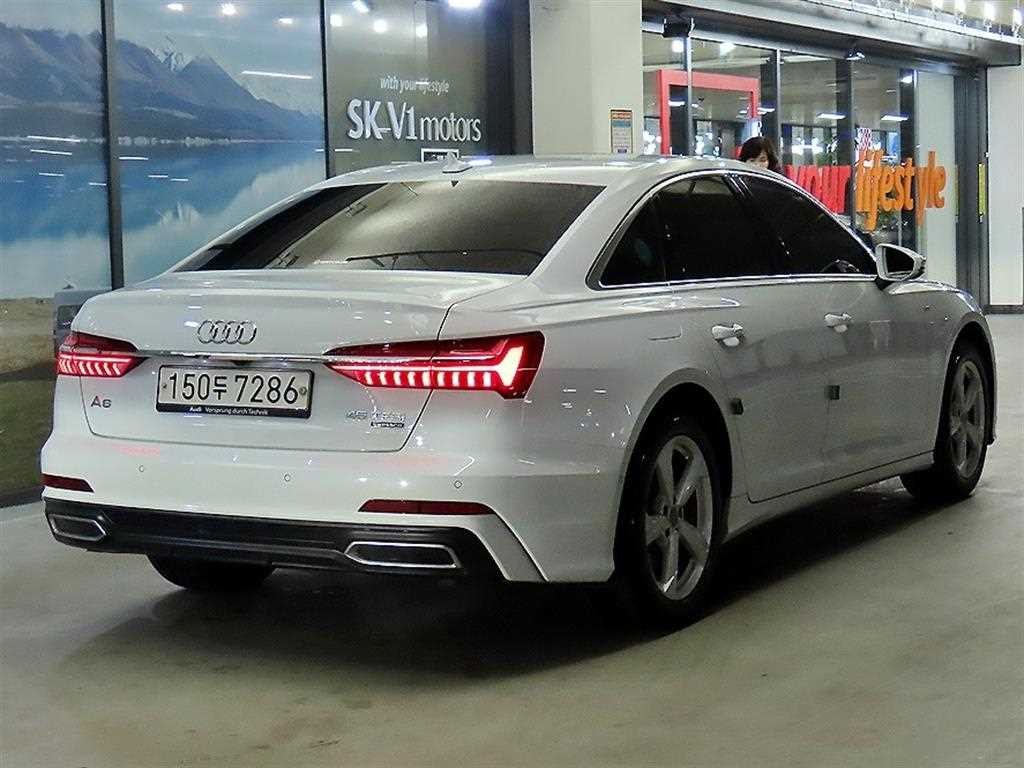 아우디 A6 A6 (C8) 45 TFSI 콰트로 이미지 4
