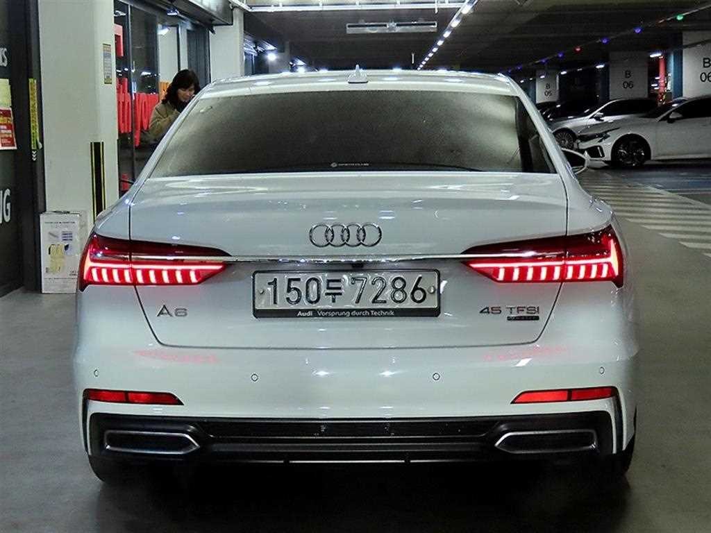 아우디 A6 A6 (C8) 45 TFSI 콰트로 이미지 5