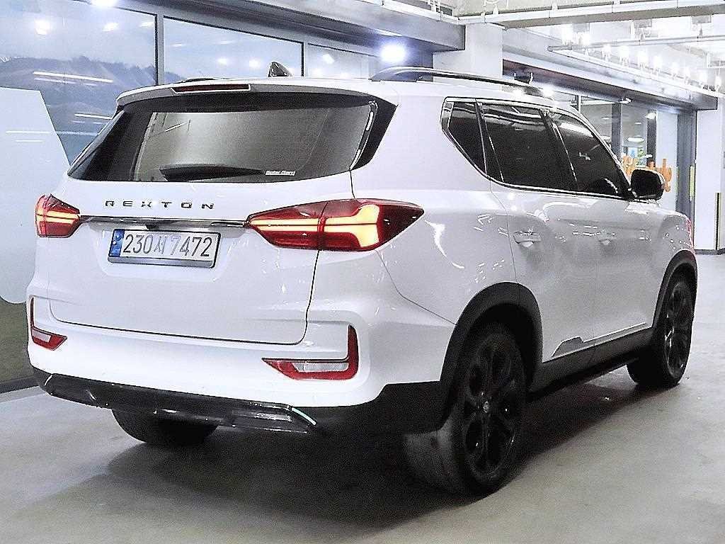 KG모빌리티(쌍용) 렉스턴 올 뉴 렉스턴 (Y450) 디젤 2.2 4WD 더 블랙 이미지 4