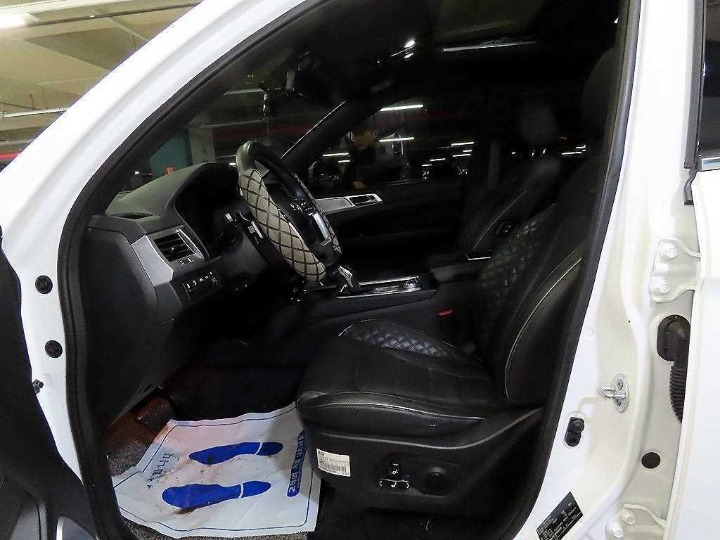 KG모빌리티(쌍용) 렉스턴 올 뉴 렉스턴 (Y450) 디젤 2.2 4WD 더 블랙 이미지 6