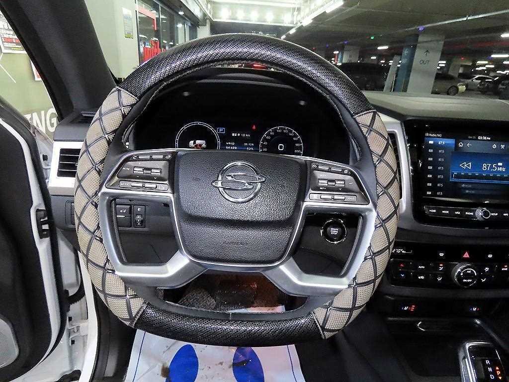 KG모빌리티(쌍용) 렉스턴 올 뉴 렉스턴 (Y450) 디젤 2.2 4WD 더 블랙 이미지 8