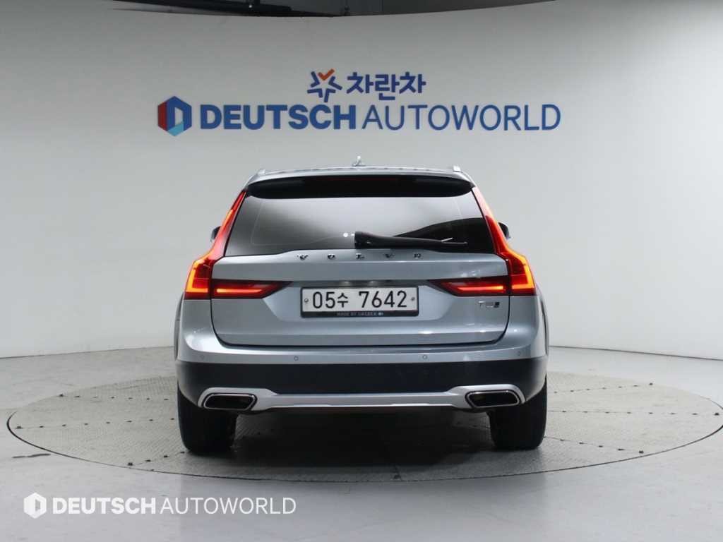 볼보 V90 V90 크로스컨트리 T5 AWD 이미지 4