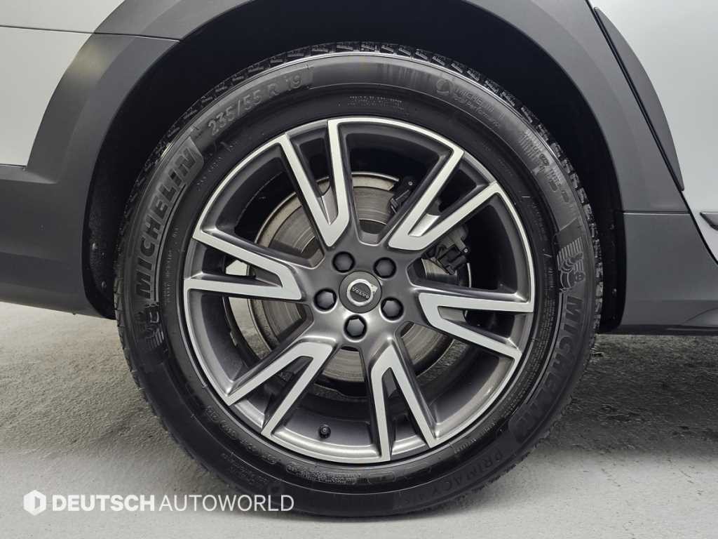 볼보 V90 V90 크로스컨트리 T5 AWD 이미지 5